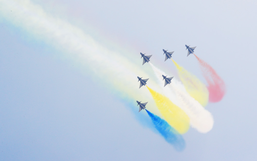 һ�����M�ɹ��װl(f��)����չ����ʮ�����Ї���չ�麣�_Ļ