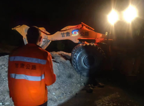 ������(gu��)����ͨ�Д� �Ŀh��·���Bҹ����