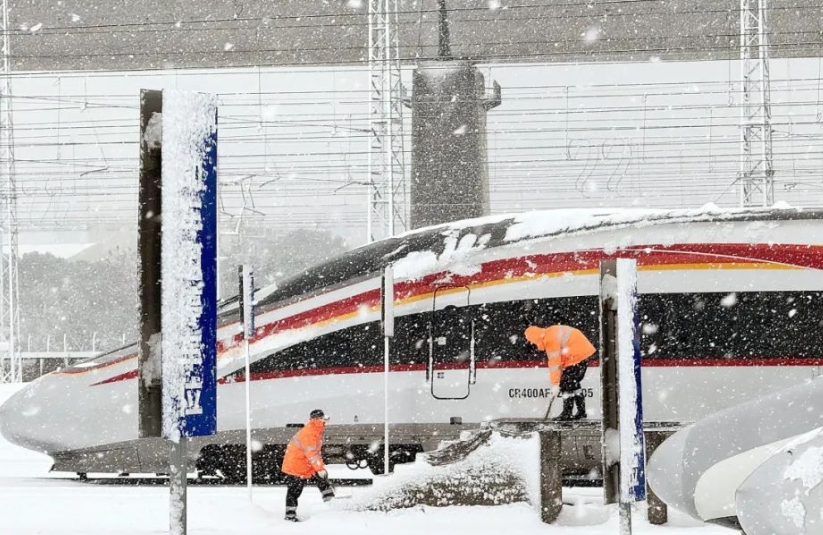 �Ϸ���ѩ���F·���TѸ�ّ�(y��ng)����