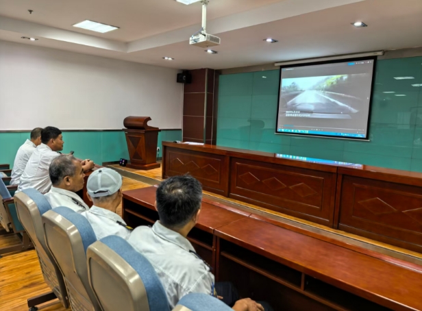 ����������ƽ�� ���γ��з��o(h��)��