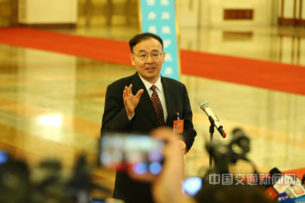 ��ͨ�\ݔ���h�M�ɆT�������]���־��L�R܊�� �״����ಿ�Lͨ��