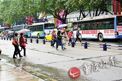 �����@12��·�����˽�ͨ�`�� һ������̎�P