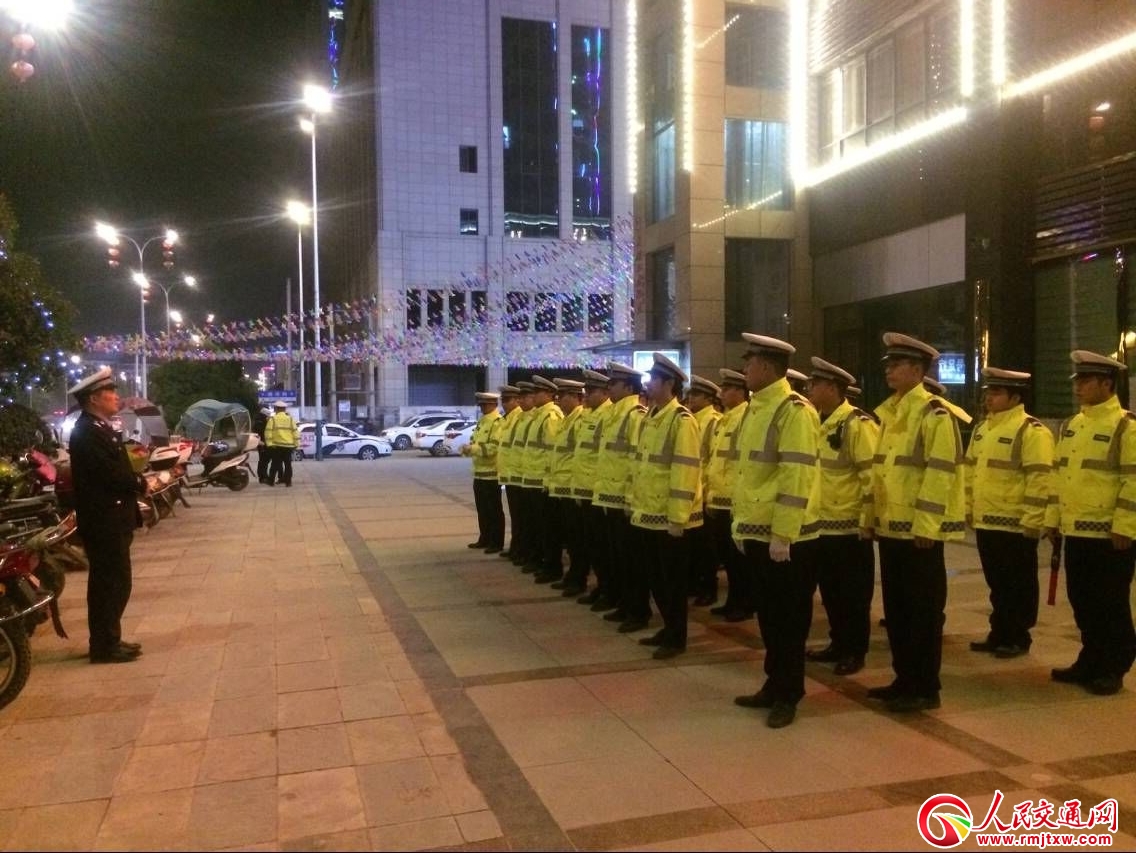 �F�ݽ��ڽ�����������Ҏ(gu��)��ʹ�ß����`���О���ֱ����ʮ�f�W(w��ng)�ч��^