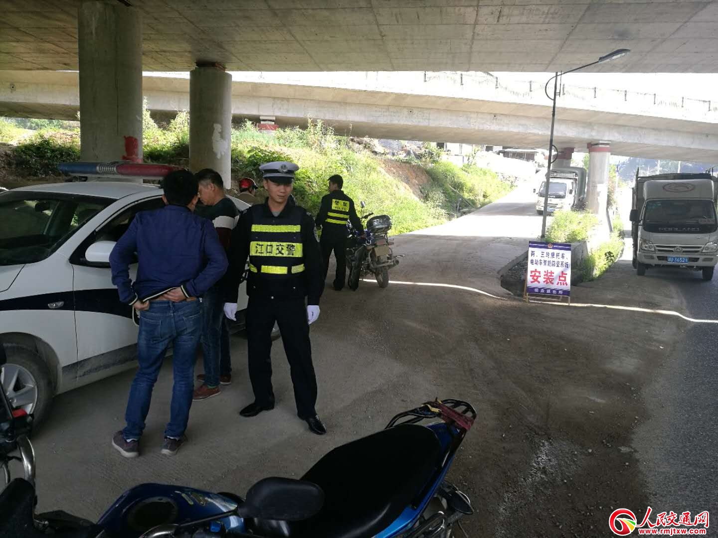 �F�ݽ��ڽ������(li��n)�ϸ��ɳ����_չ(li��n)�ψ�(zh��)���Є�