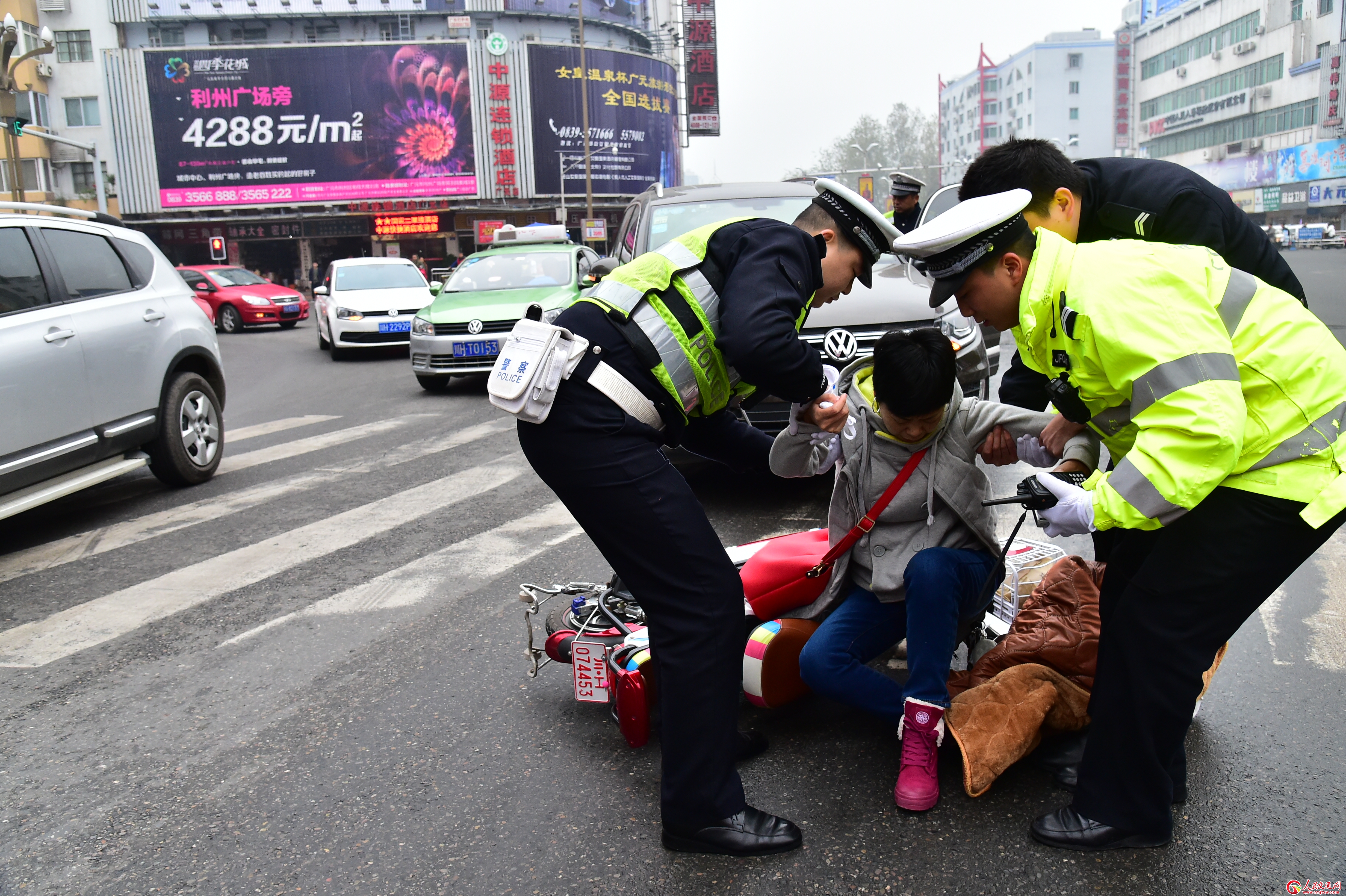 ����Ę���������ı������顪�������VԪ��������(w��)�񱊵Ĺ���