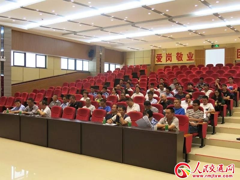 �۽������S��(bi��o)܇(ch��) ��̭��������(d��ng)�r(sh��)����С��������^���h�Ѕ^(q��)�M(j��n)չ��r