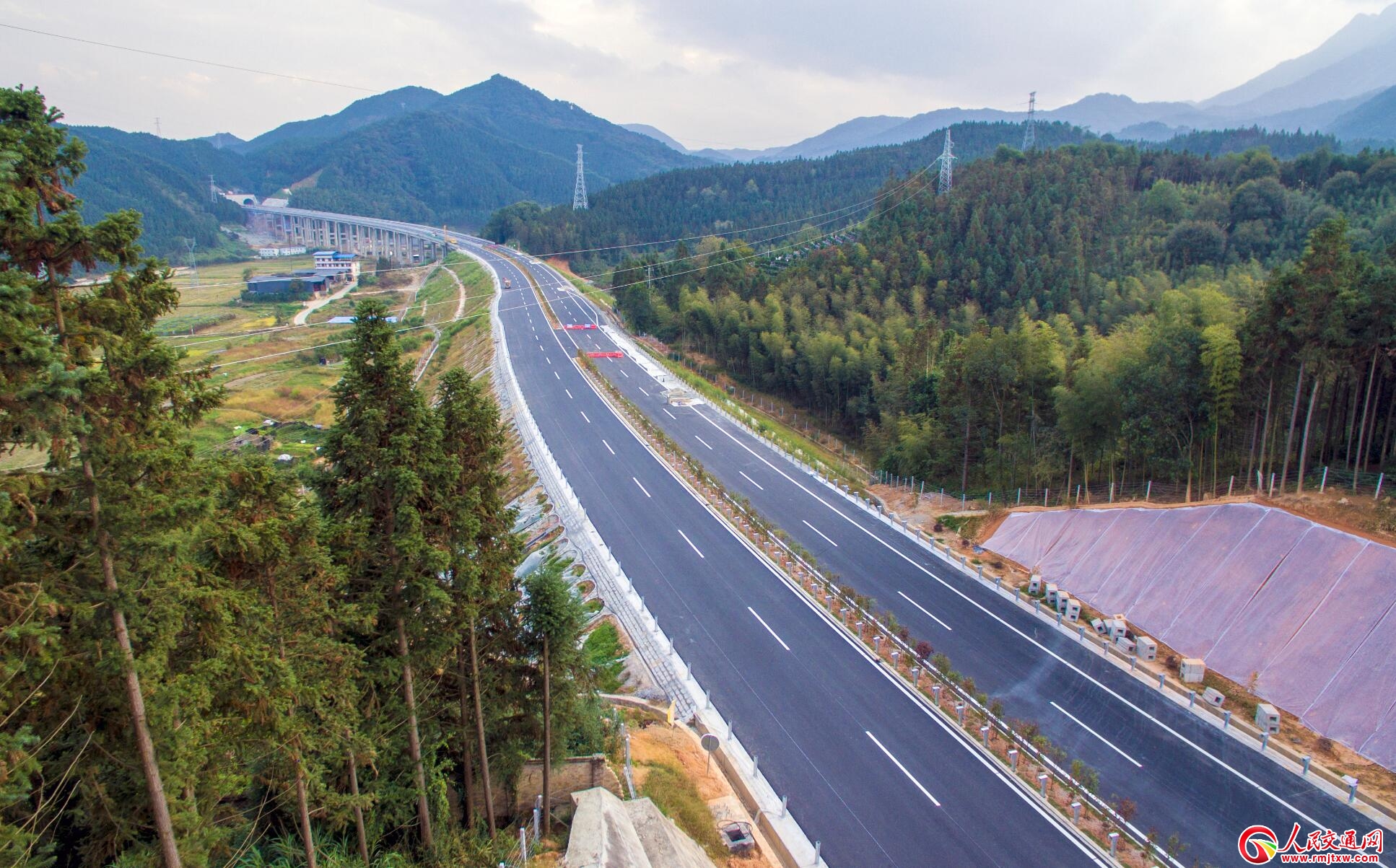 ����·�򸣽���۸����Ŀ������ץ�|���T��Ʒ