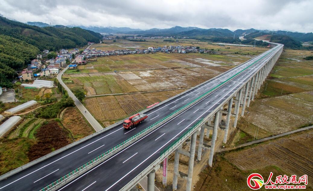 �������䱱��·�򸣽���۸����(xi��ng)Ŀͨ܇�ڼ�