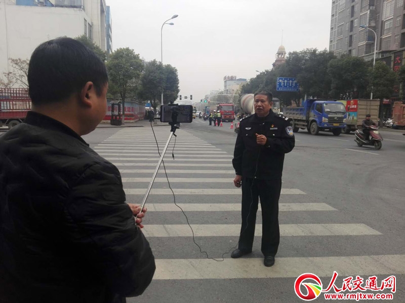 ���ϰ��l(xi��ng)�����_չ��ͨ��(zh��)����ֱ��  ��������ȫ�������R(sh��)