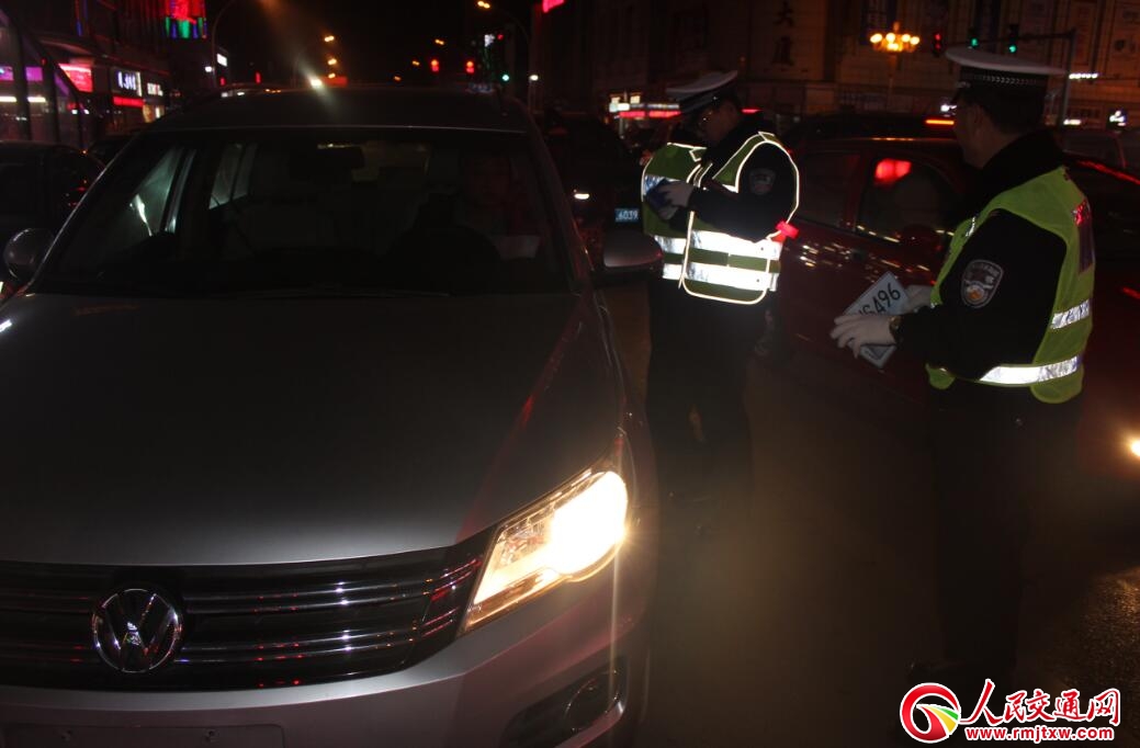 ɽ�����ʽ������(du��)�_չ��ͨ�`������ҹ��y(t��ng)һ�Є�(d��ng)