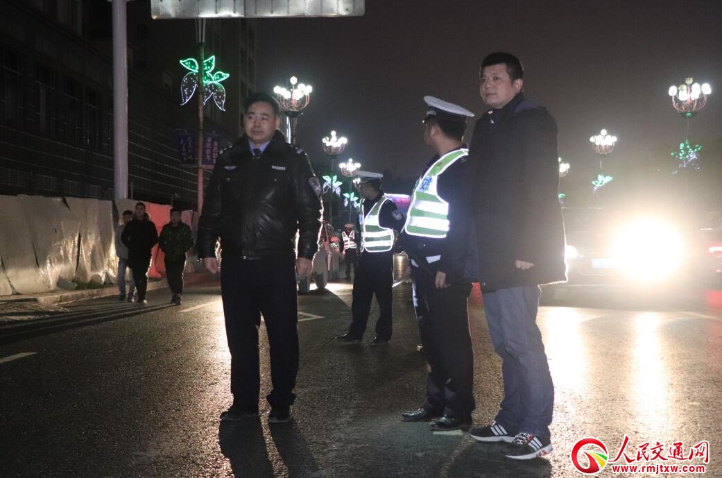 �F�����ҽ����_չ�����������{ҹ�������Є�(d��ng)