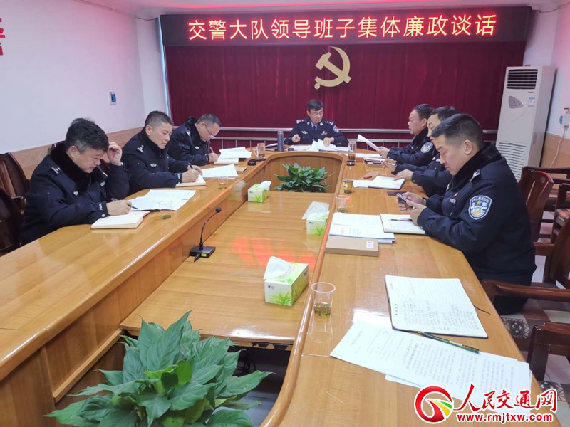 ���ϰ��l(xi��ng)�������(du��)�_չ�I(l��ng)��(d��o)���Ӽ��w����ՄԒ