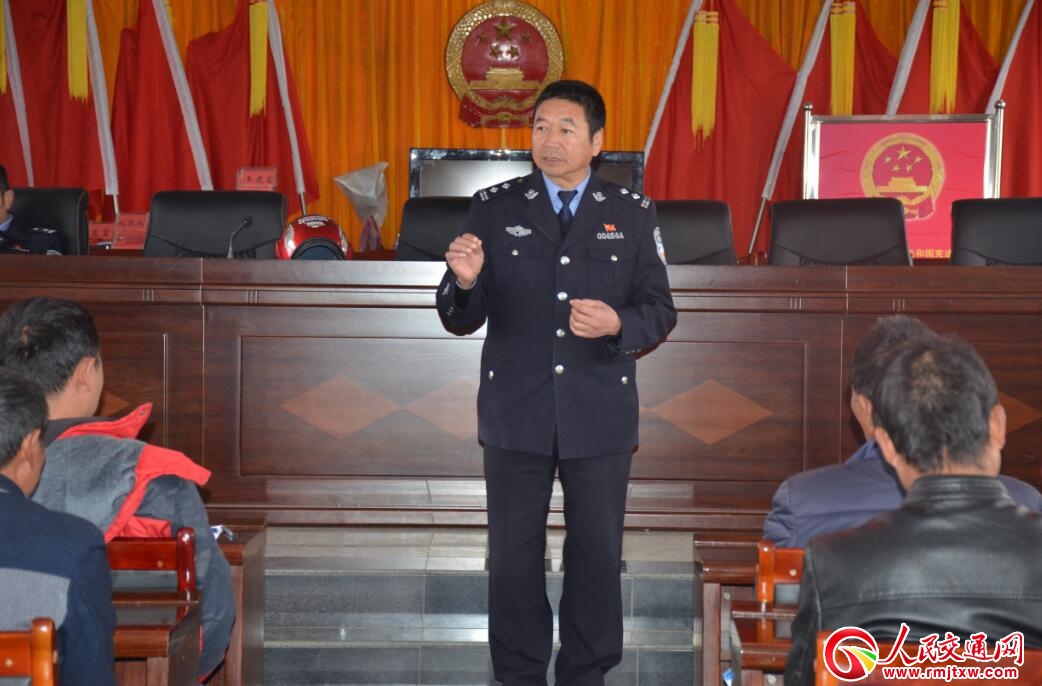 �����������������ͨ���傀һ���M�{У����