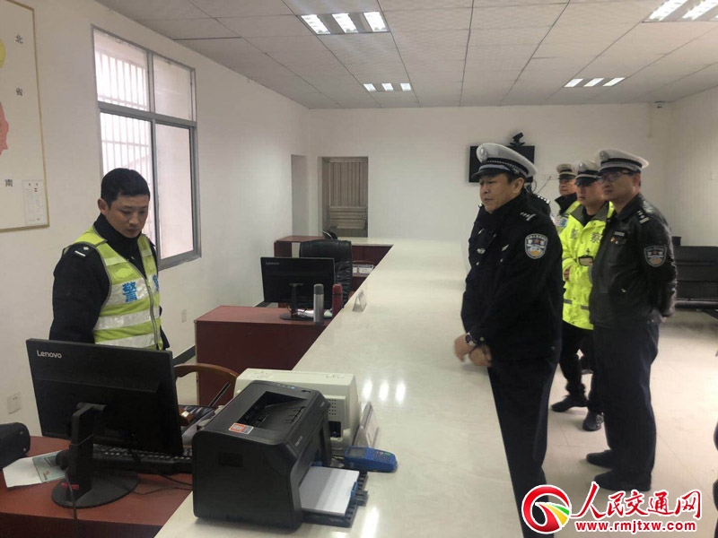 ���ϳ��½���֧꠼oί��ӛ����嶽�鰲�l(xi��ng)�h���\������������