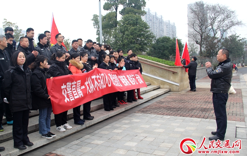 ���ϳ��½���ֱ��һ���(du��)�e�k��ӭ�´� �����С����(d��ng)