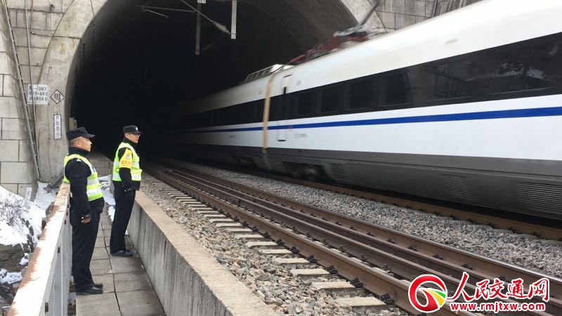 ����Ӱ��S���F���e�O�Ų��F·��·�[��ȫ���_�����\(y��n)���̸߷尲ȫ