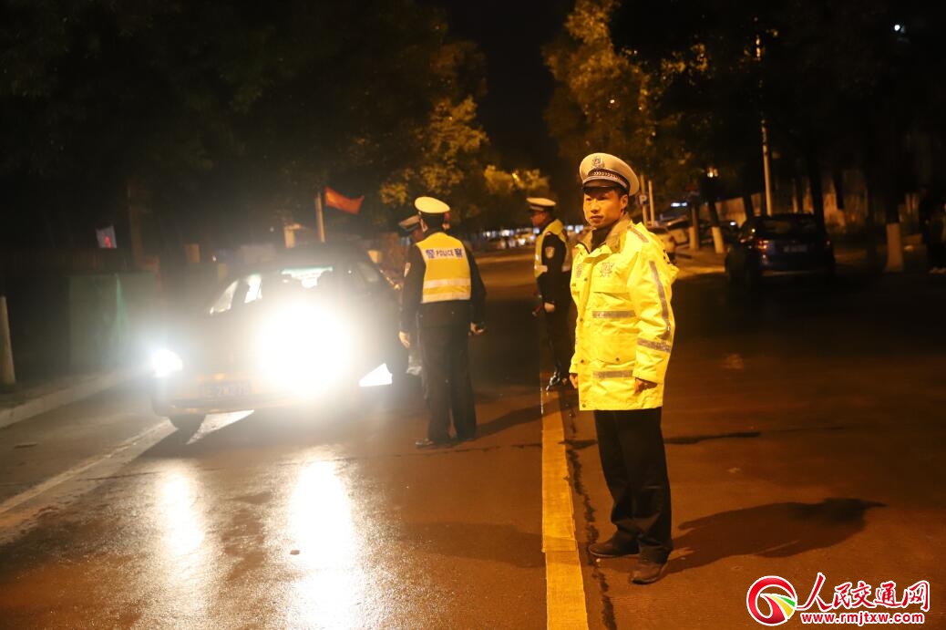 �������۽������\(y��n)���g�_չ�y(t��ng)һ�Є�(d��ng)��ƽ��