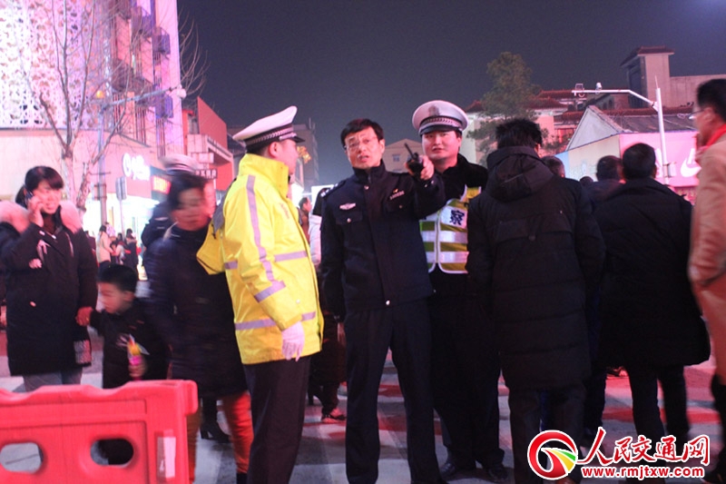 ���ϰ��l(xi��ng)���f(w��n)�˿����[Ԫ��  ȫ����·����ȫ