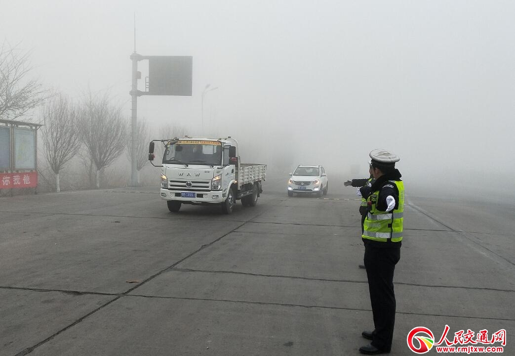 ɽ���R⢽����F�Ј�(ji��n)�ر�ƽ��