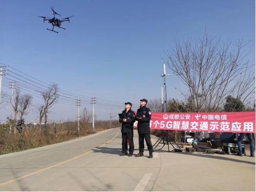 ȫ���ׂ�5G�ǻ۽�ͨʾ������ϵ�y(t��ng)�ڳɶ�����