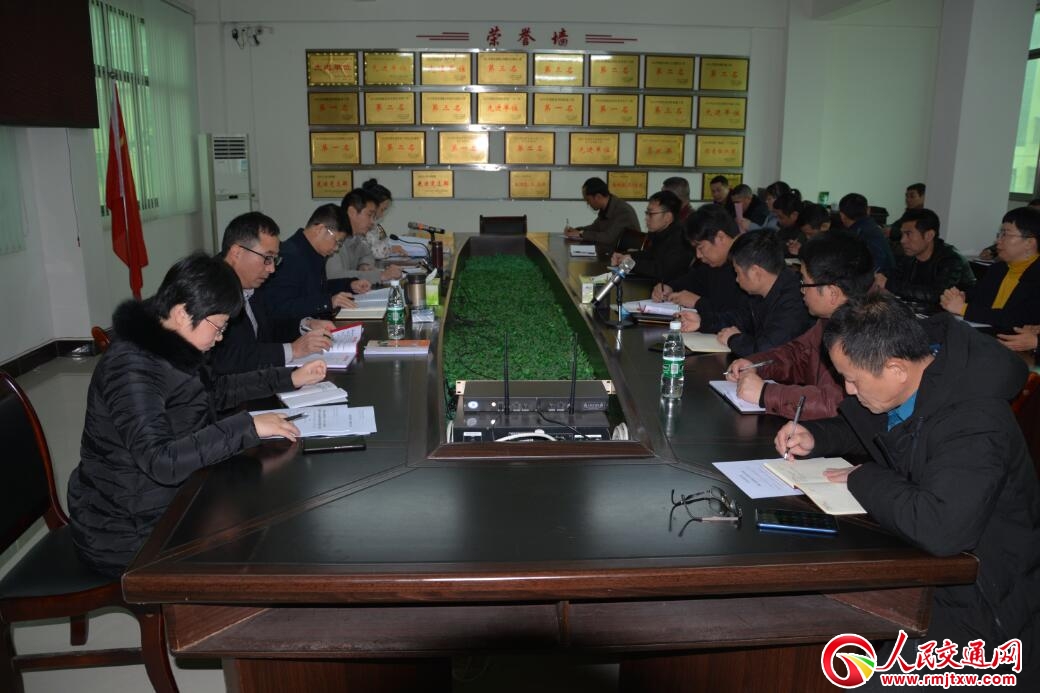 ����������·�־�Ѹ�ق��_(d��)ȫ�н�ͨ������(hu��)�h����