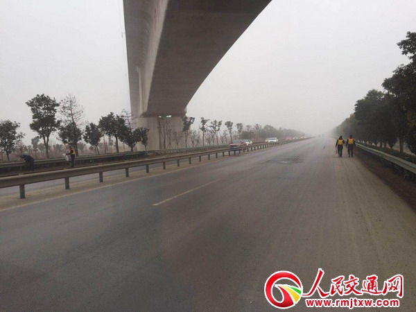 ���՝}�Ϲ�·�־��_(k��i)չ��(gu��)ʡ�ɾ���··�没���{(di��o)�鹤��