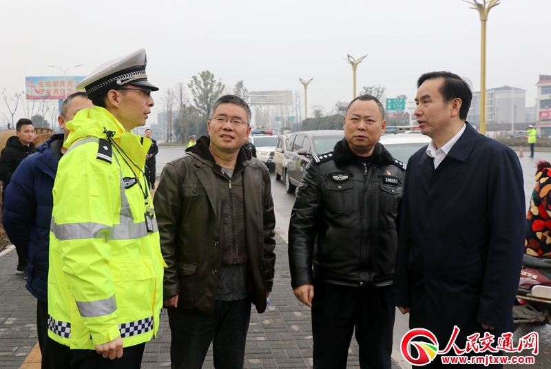 ���ϳ��½��� ��һ������������������Е�����ͨ�h(hu��n)��