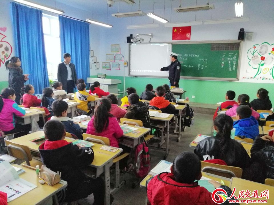 �ӱ���ꀽ������(du��)����У�@�_չ����������������С��������