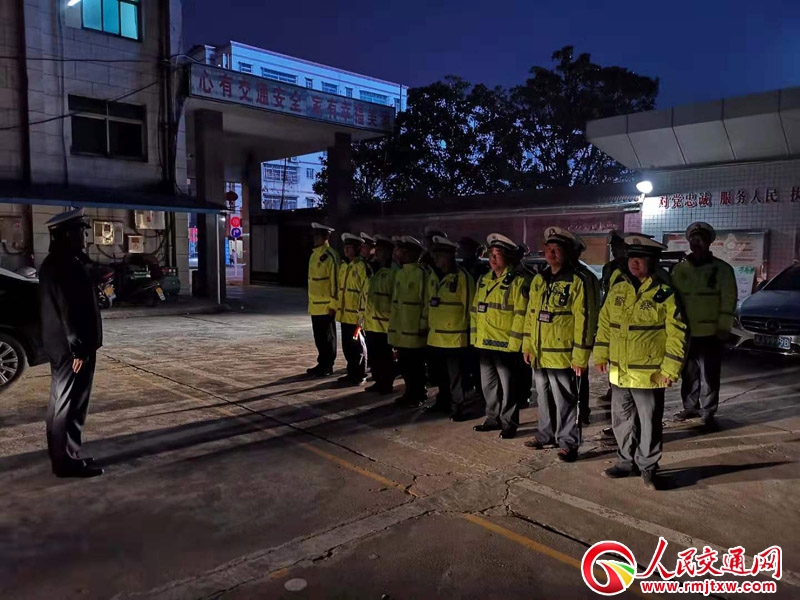 ���ϰ��l(xi��ng)����3С�r(sh��)��@��{�11��