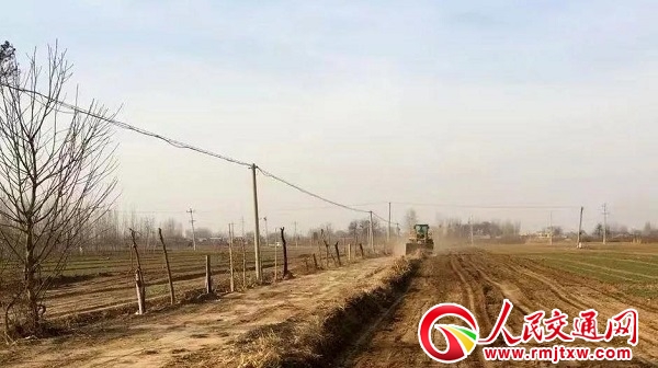 �ӱ�ʡʯ���f��������(zh��ng)��(chu��ng)���ĺ��r(n��ng)��·��ȫ��(gu��)ʾ���h