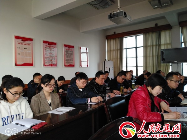 ���՝}�Ϲ�·�־��J(r��n)��W(xu��)��(x��)؞�ء��ɕ�������