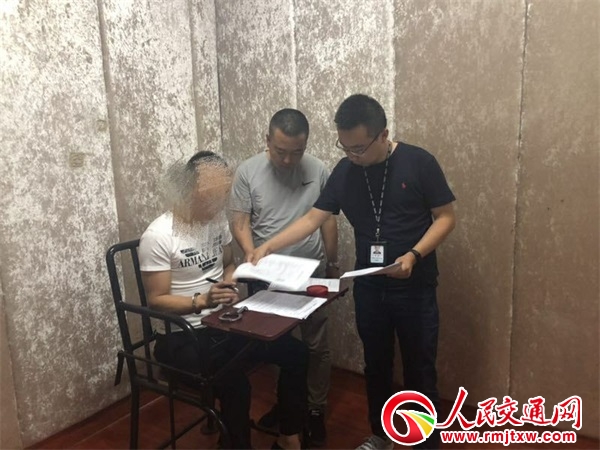 �Ĵ�С�ﱩ����܇���ӓ��ٝ���������F·��ץ�@