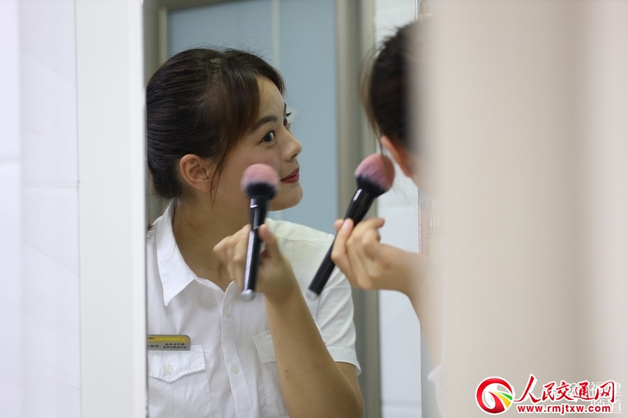 ��(d��ng)܇(ch��)�MŮ˾�C(j��)�����εġ��N���w�С���(m��ng)