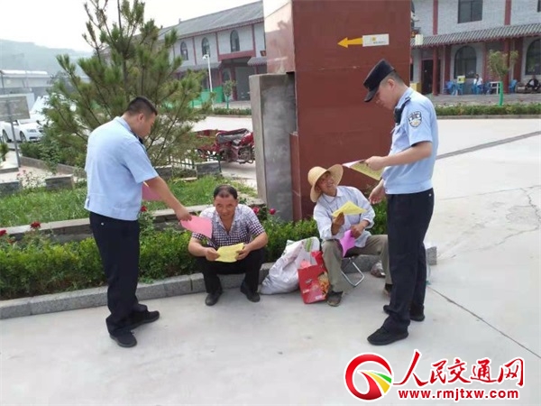 ����Ӱ��F���շ��»��� ���ܹ��l(xi��ng)Ⱥ���gӭ