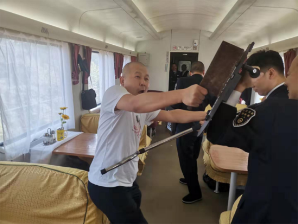 ��܇��ȫ��� ���ϑ��F�˾�����(d��ng)�˄�(w��)�T����������Ӗ(x��n)����