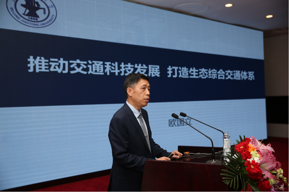 ������ͨ��W��������ʿ�������W�������׌��Ї���ͨ�Ƽ��l(f��)չ�����ּ���v