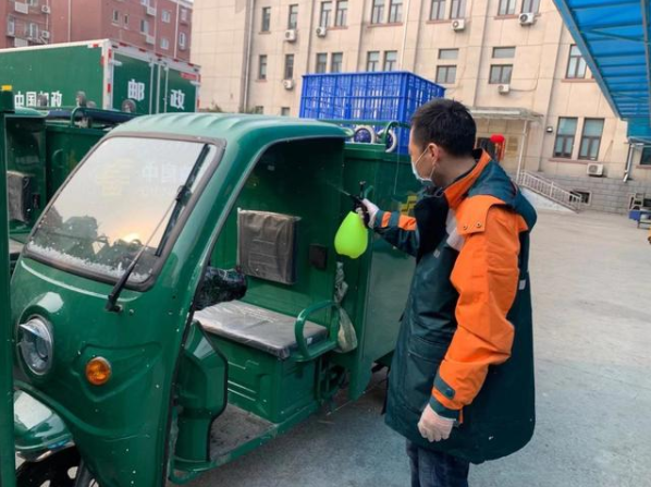 �����]�������C�����]�����r���_��