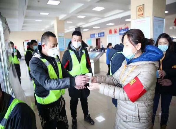 ��(n��i)�ɹřC(j��)���ط�����S���f��С�硱�ṩů�ķ���(w��)