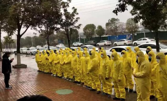 ־Ը˾�C�����͵��oʿ�����Ѫ�۽z���������С���r