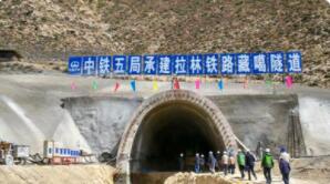 ȫ����m(x��)�M�롰�͹����r�g ���c���O��������M��