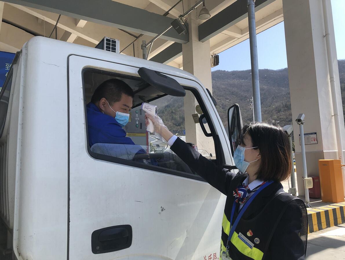 ���գ���·Ů�펽   ��(zh��n)���ߡ��@��ɫ