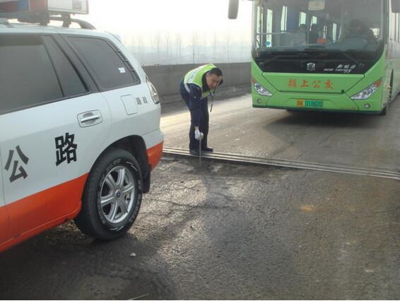 ���գ���(du��)�ɾ���·���M(j��n)�Йz��