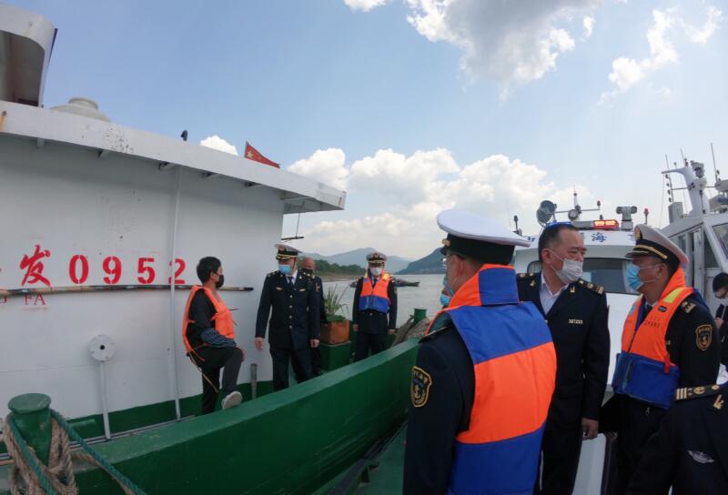 ���ݡ�����ɵ��_չ����ˮ��(li��n)�ψ�(zh��)��