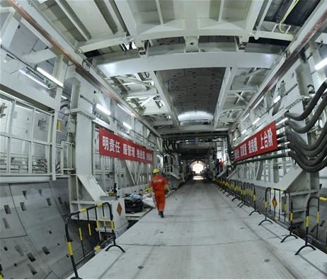 �������Hͨ����� �V����һ�l��ֱ���ܘ��������ٽ��O