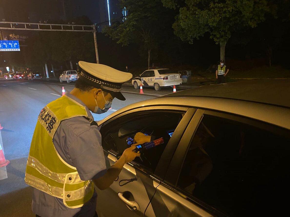 ������ꑽ�����꠷e�O�_չ���{����һ����@3�����{