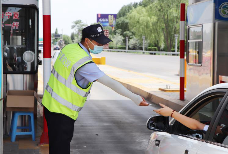 ���ģ�������ڸ��ٹ�·���Mվ��ȫ��ͨ ͨ��܇�v�^���f