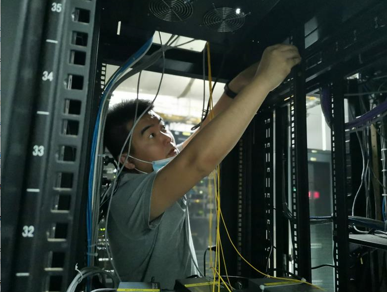 �����չּܾ��������Ԅӻ������҃�(y��u)������M�̆Μyԇ��Cϵ�y(t��ng)