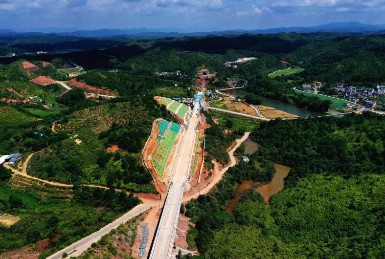 �M���F·3��(bi��o)�����_��ͻ��20������P(gu��n)