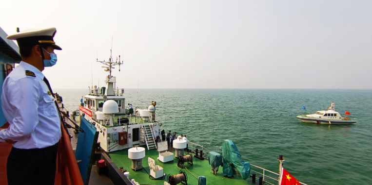 �ӱ��ػʍu�����º���(li��n)���Є�(d��ng)��̎һ�� ��(n��i)�Ӵ��溣�\(y��n)ݔ�`������