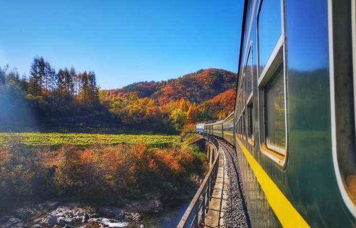 ��ɽ��Ĺ���������܇